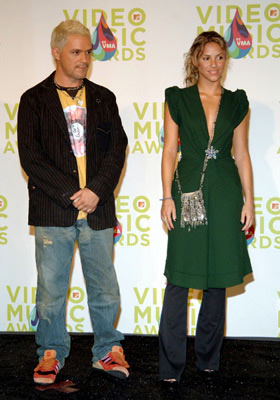 shakira feat alejandro